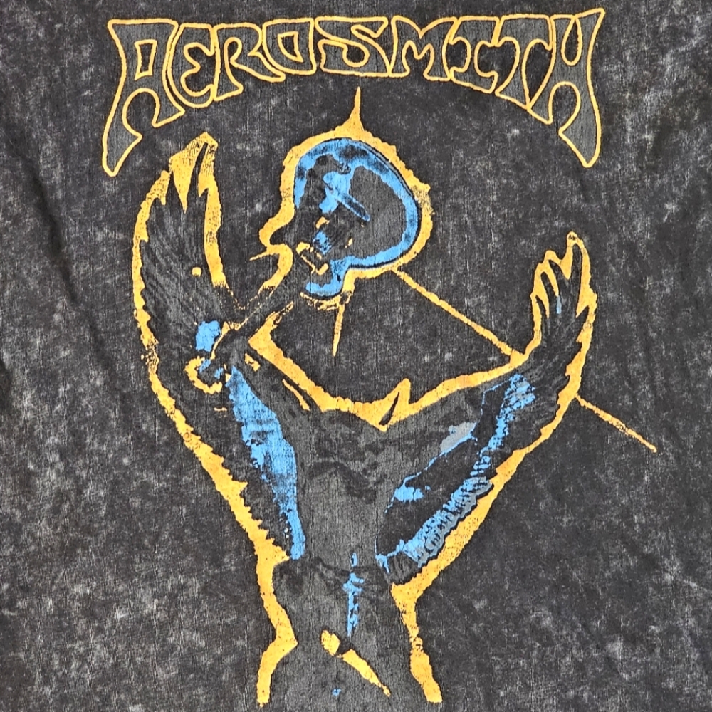 graphic t-shirt